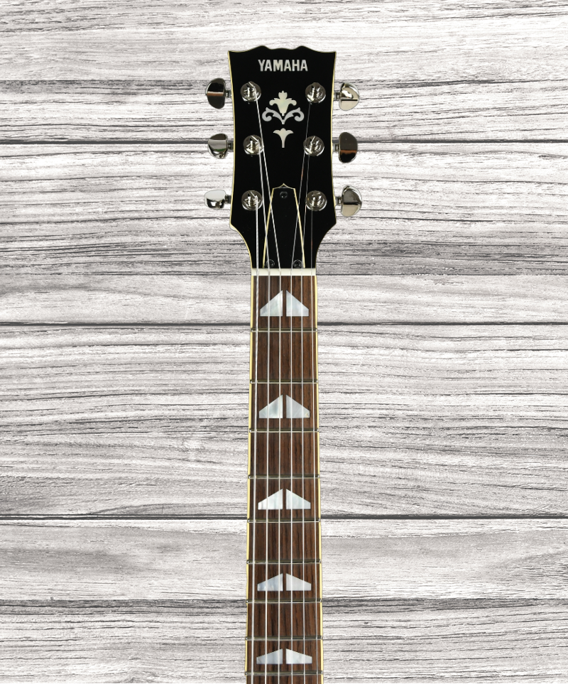 yamaha-sg-1820-black-preto_64a59da3f2fd5.png