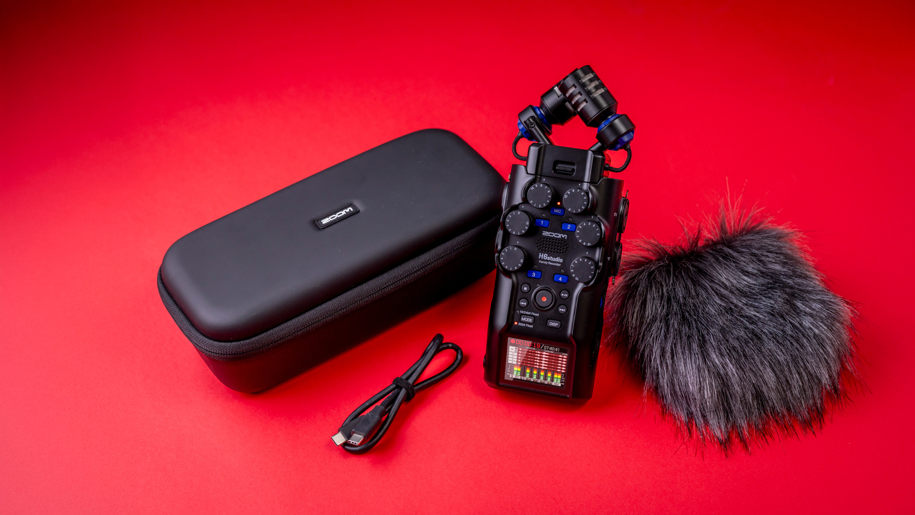 zoom-h6studio-gravador-portatil-de-6-pistas-32-bit-float-usb-preto_69e34cc4de8fd.jpg